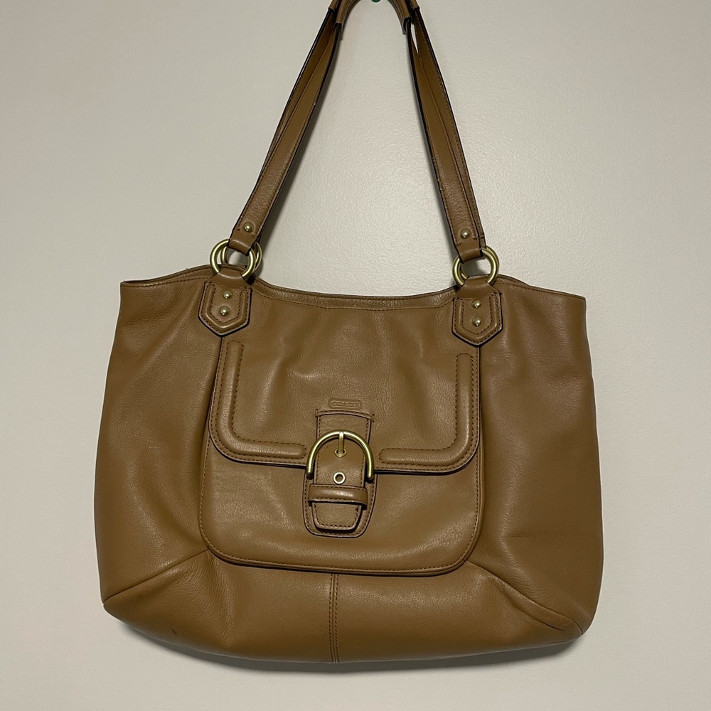 Coach Tan Tote 👜 bag